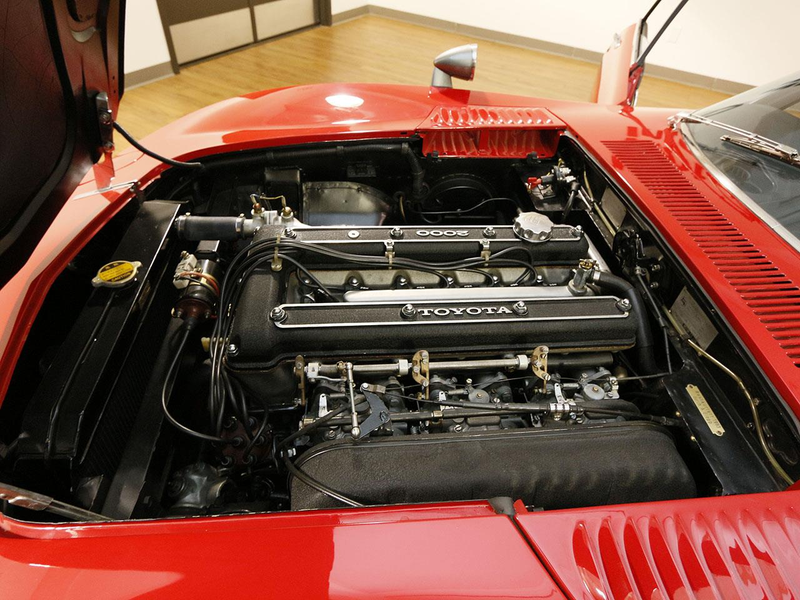 Illustration for article titled Why Buy A Million-Dollar Hypercar When You Can Buy This Pristine 1967 Toyota 2000GT Instead?